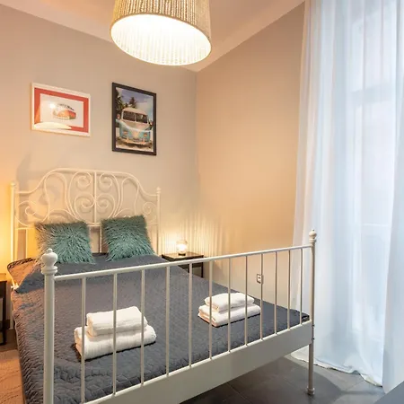 Urban Oasis Heaven Apartman